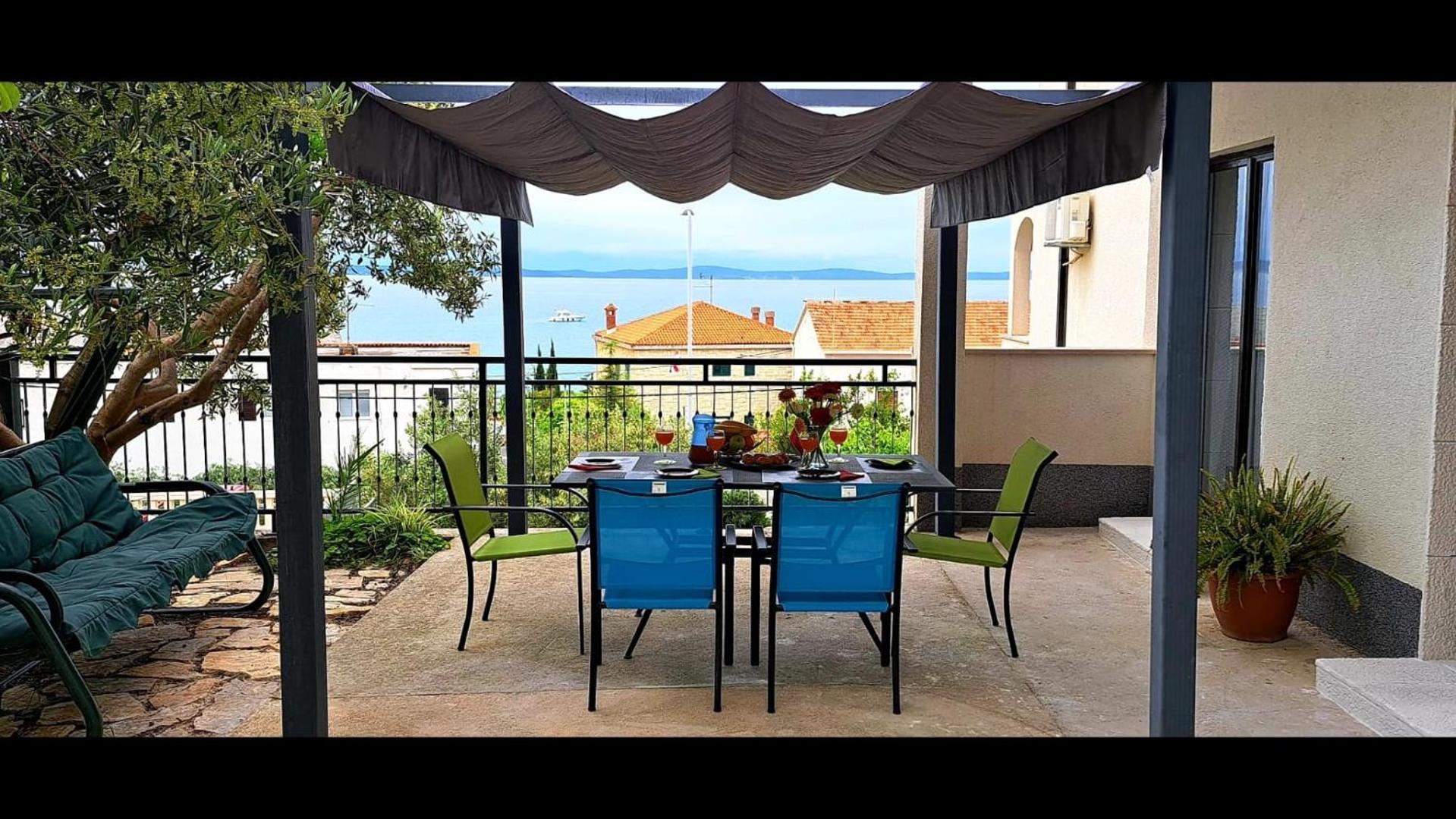 Dinko Apartman